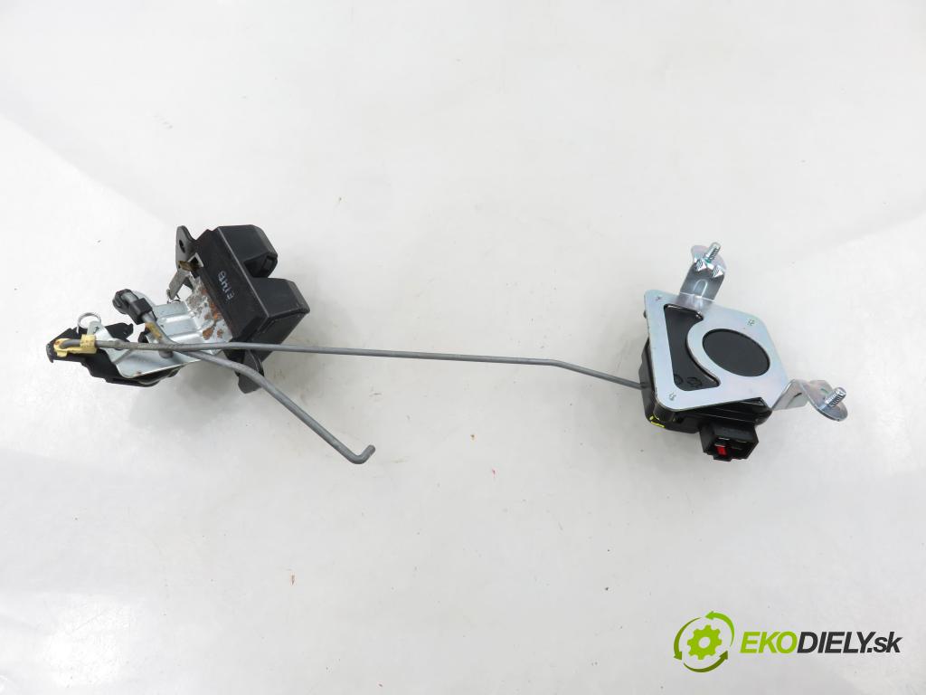 HYUNDAI i20 (PB, PBT) HB 2009 57,00 1.2 - G4LA 1248,00 zámok dverí kufor EL.