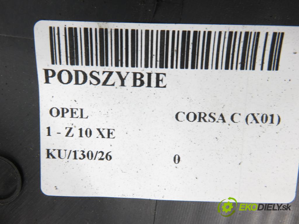 OPEL CORSA C (X01) HB 2002 43,00 1.0 12V 58 - Z 10 XE 973,00 Torpédo, plast pod čelné okno 09116435 (Torpédo (plast pod čelným sklom))