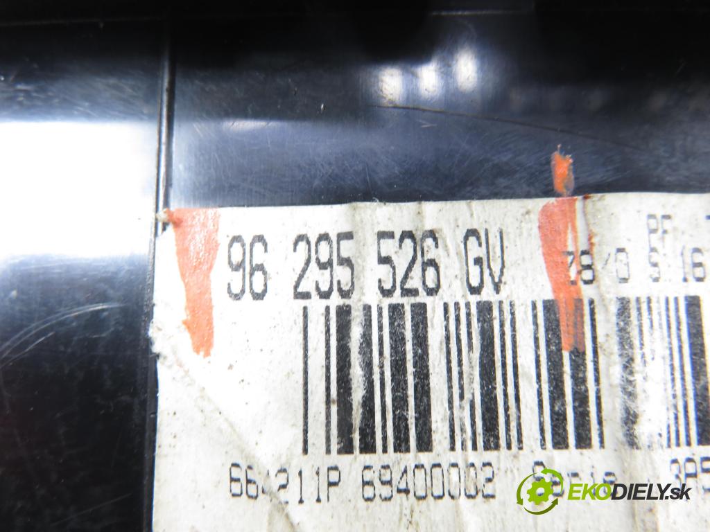 PEUGEOT 607 (9D, 9U) SEDAN 2004 98,00 2.2 HDI - 4HX (DW12TED4/FAP) 2179,00 Panel kúrenia KLIMATRONIK 96295526GV