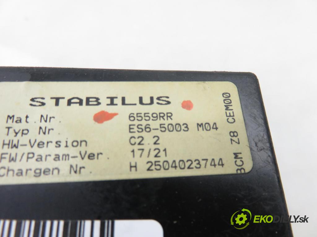 PEUGEOT 607 (9D, 9U) SEDAN 2004 98,00 2.2 HDI - 4HX (DW12TED4/FAP) 2179,00 Mechanizmus otvárania dverí kufor 6559RR