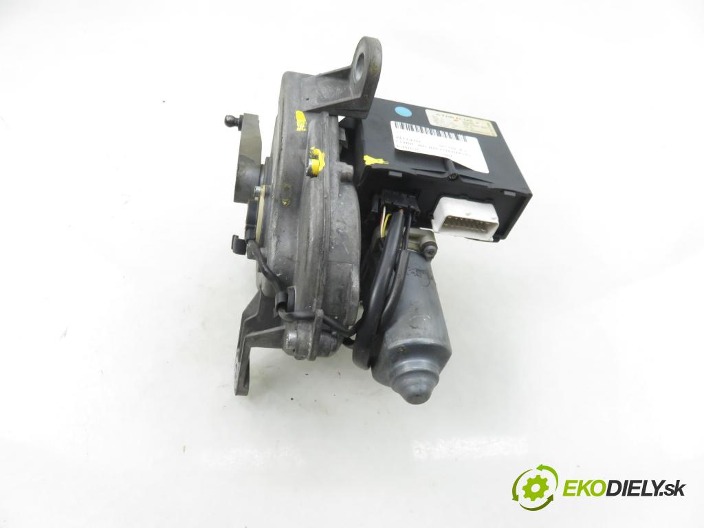 PEUGEOT 607 (9D, 9U) SEDAN 2004 98,00 2.2 HDI - 4HX (DW12TED4/FAP) 2179,00 Mechanizmus otvárania dverí kufor 6559RR