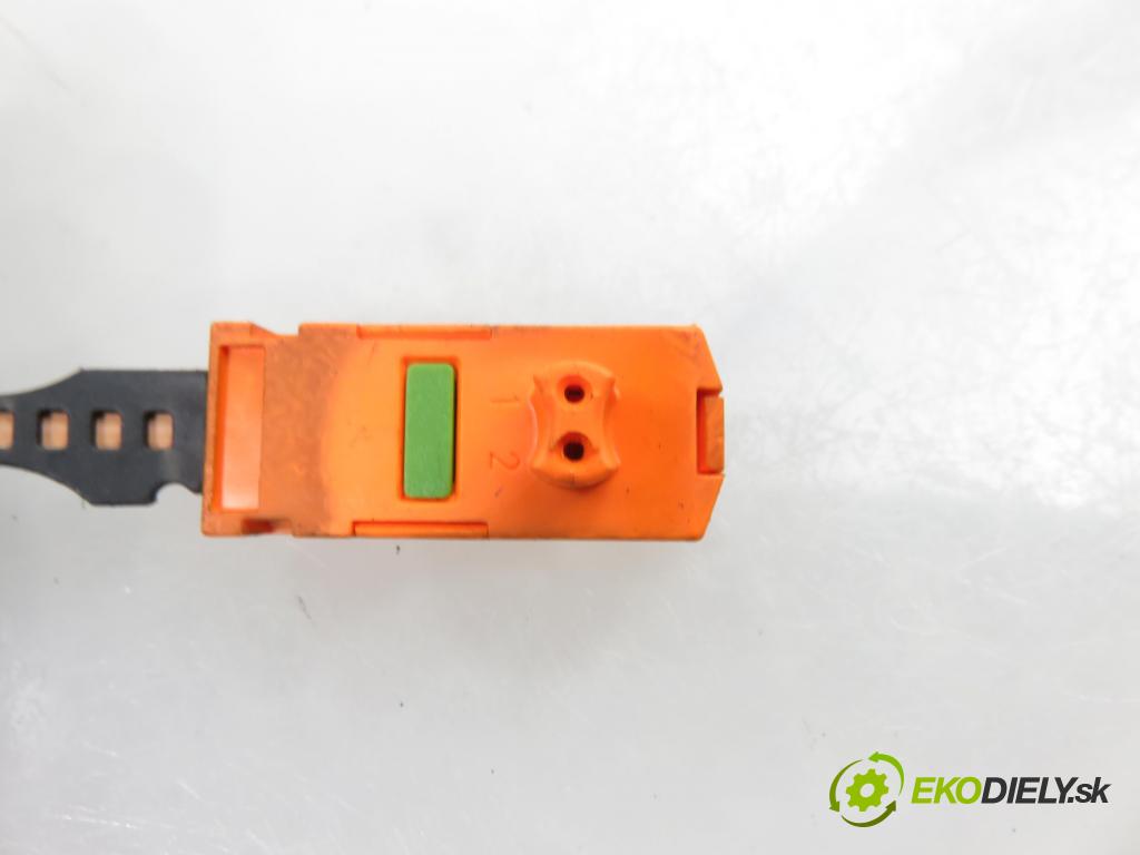 PEUGEOT 607 (9D, 9U) SEDAN 2004 98,00 2.2 HDI - 4HX (DW12TED4/FAP) 2179,00 PÁSKA: air BAG