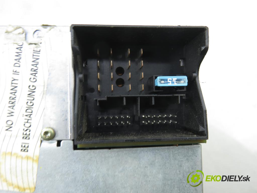 OPEL VECTRA C (Z02) HB 2005 110,00 1.9 CDTI - Z 19 DTH 1910,00 RADIO 13113150