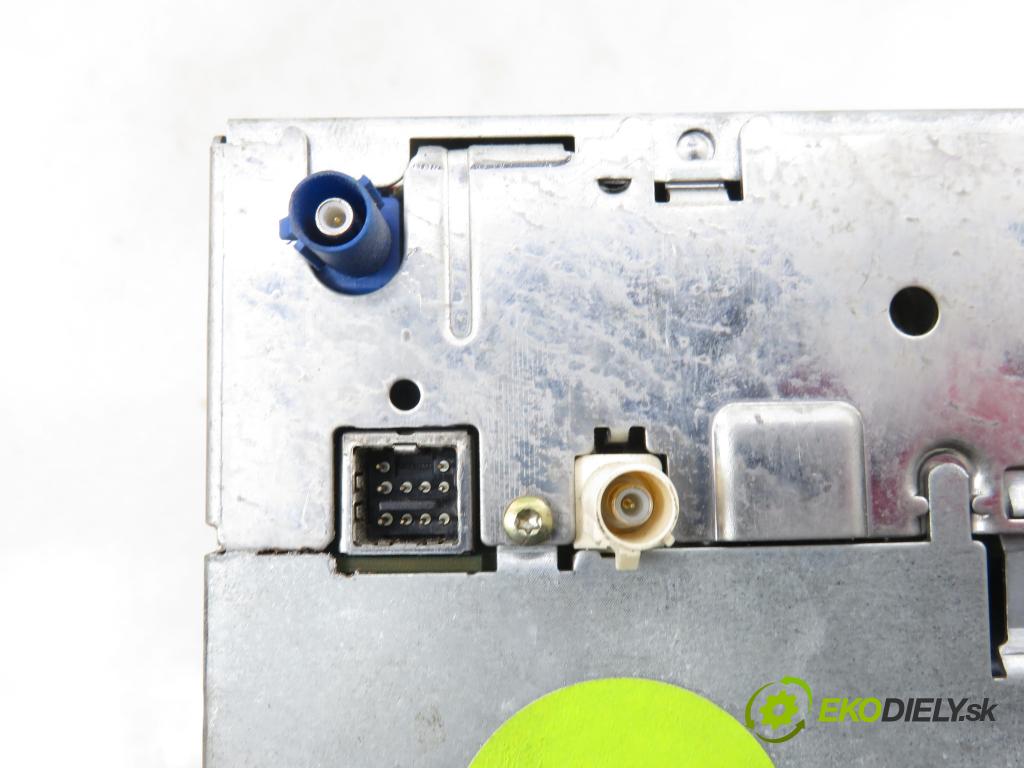 OPEL VECTRA C (Z02) HB 2005 110,00 1.9 CDTI - Z 19 DTH 1910,00 RADIO 13113150