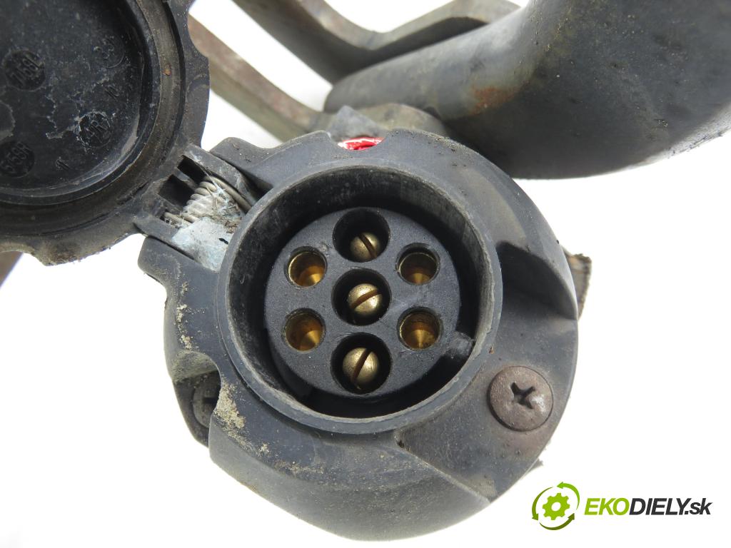 HYUNDAI i40 CW (VF) KOMBI 2012 100,00 1.7 CRDi 136 - D4FD 1685,00 Hák