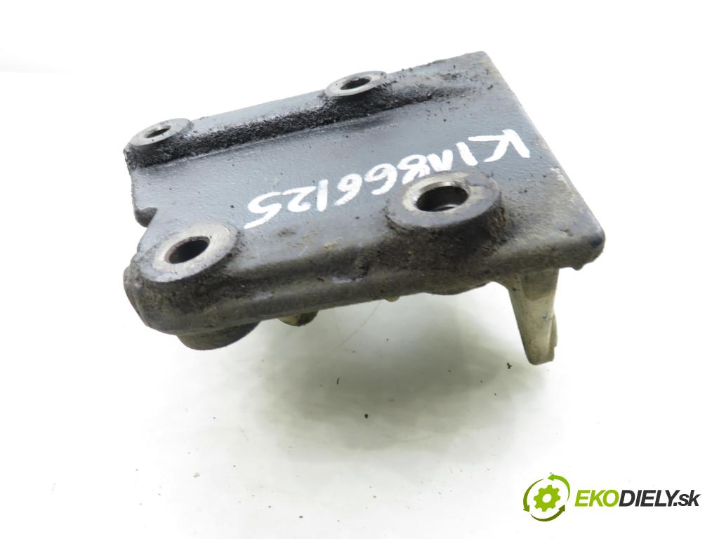 OPEL MOVANO Platforma / podwoyie (X70) FURGON 2004 0,00 2.5 DTi - G9U 754 2464,00 podpera poloosi 8200027177B