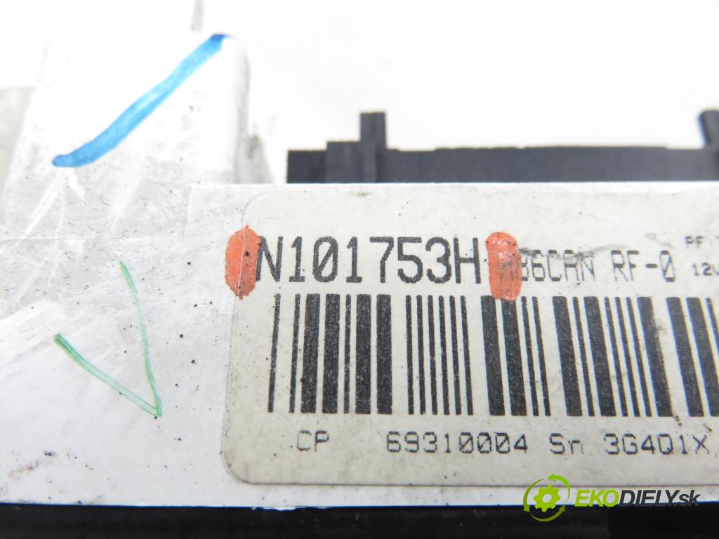 CITROEN C2 (JM_) HB 2006 50,00 1.4 HDi 68 8V - 8HZ 1398,00 Panel kúrenia KLIMATIZACE: N101753H