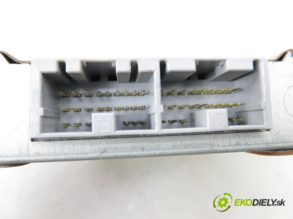 NISSAN ALMERA II Hatchback (N16) HB 2001 85,00 1.8 - QG18DE 1769,00 řídící jednotka převodovky 310365M410