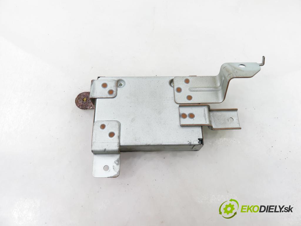 NISSAN ALMERA II Hatchback (N16) HB 2001 85,00 1.8 - QG18DE 1769,00 řídící jednotka převodovky 310365M410