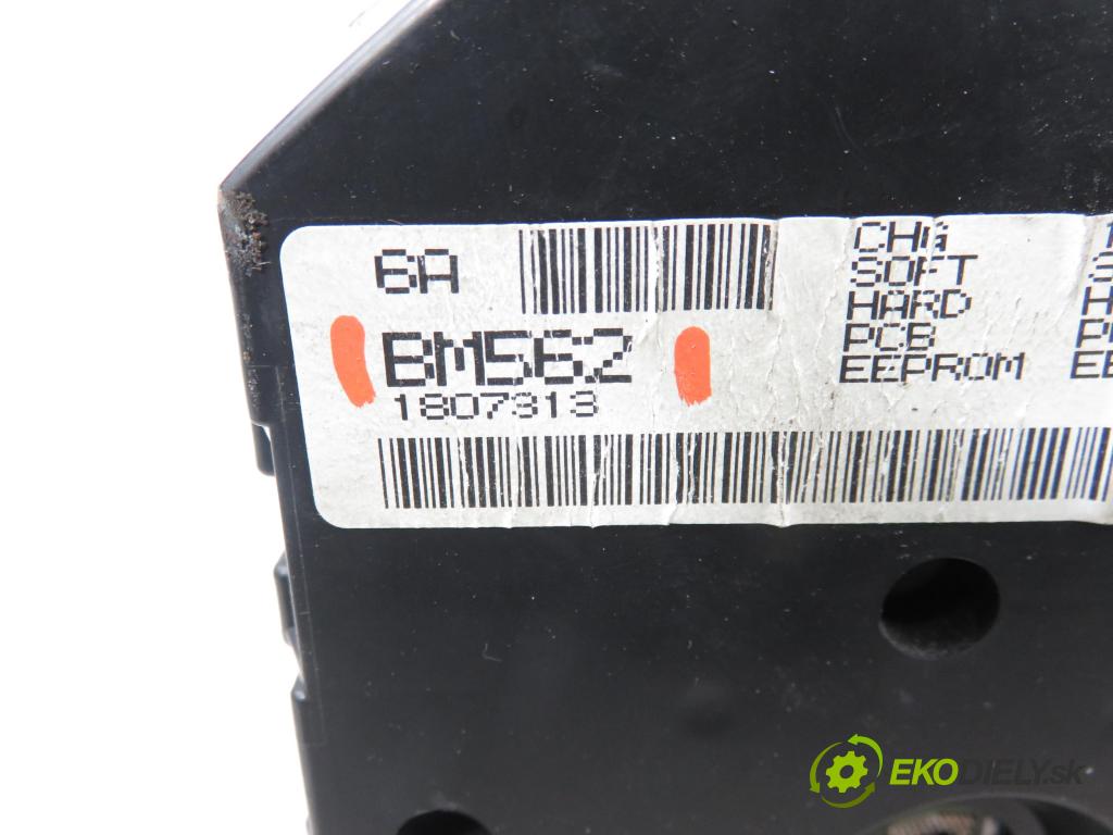 NISSAN ALMERA II Hatchback (N16) HB 2001 85,00 1.8 - QG18DE 1769,00 Prístrojovka elektrický BM562