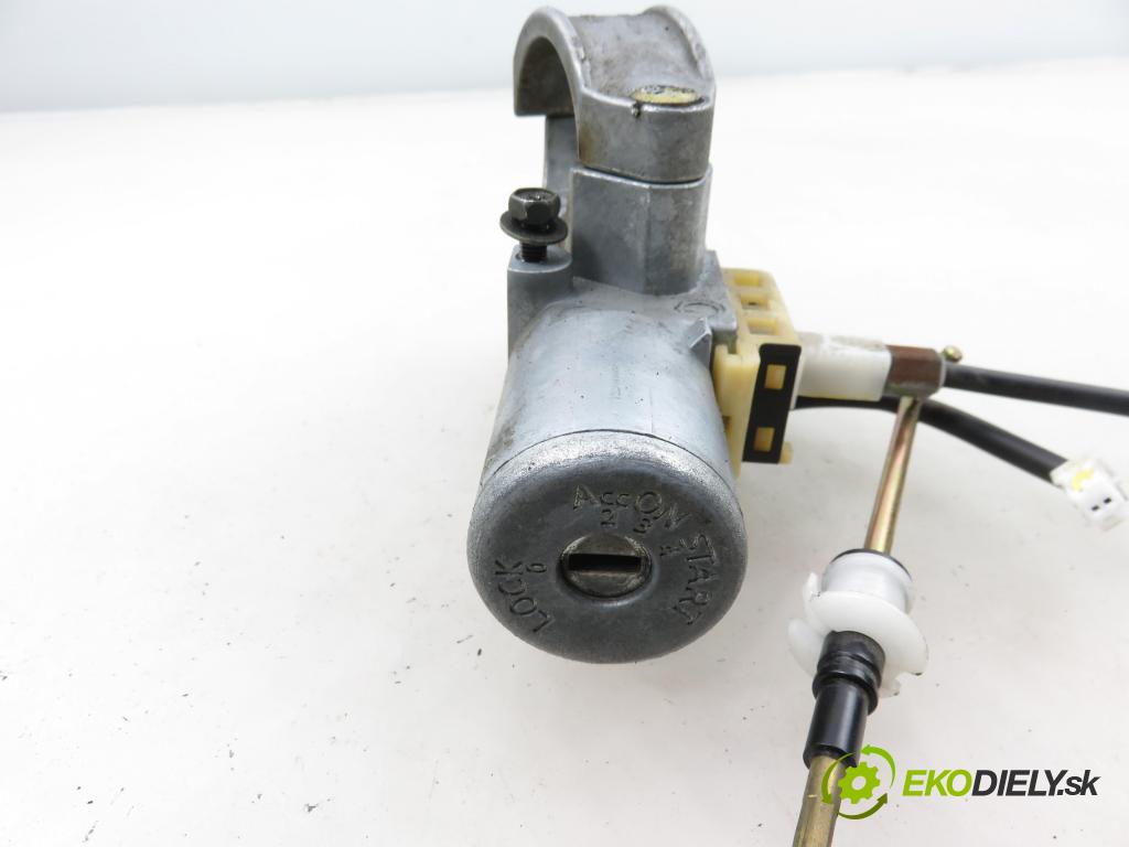 NISSAN ALMERA II Hatchback (N16) HB 2001 85,00 1.8 - QG18DE 1769,00 spinačka / zámky