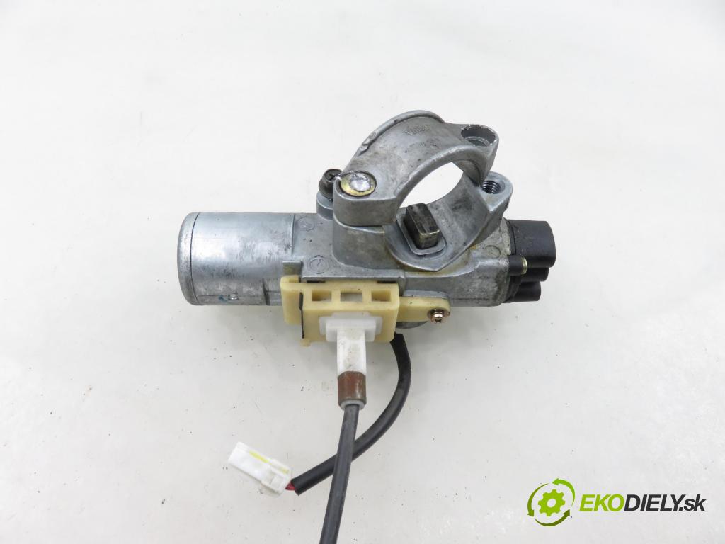 NISSAN ALMERA II Hatchback (N16) HB 2001 85,00 1.8 - QG18DE 1769,00 spinačka / zámky