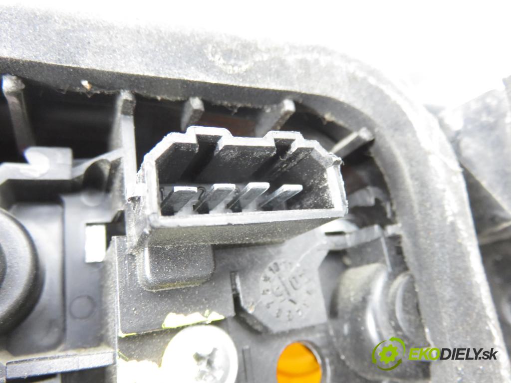 SEAT IBIZA III (6L1) HB 2005 47,00 1.2 12V - AZQ 1198,00 Svetlo ľavé zadné 6L6945095E