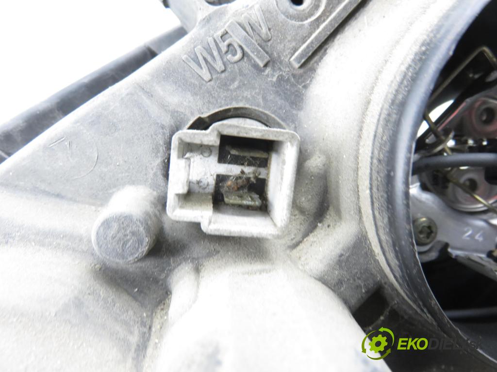 NISSAN ALMERA II Hatchback (N16) HB 2001 85,00 1.8 - QG18DE 1769,00 Svetlo LP 89003331