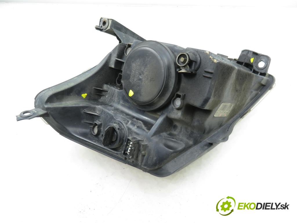 CITROEN C2 (JM_) HB 2006 50,00 1.4 HDi 68 8V - 8HZ 1398,00 světlo PP 9680128180