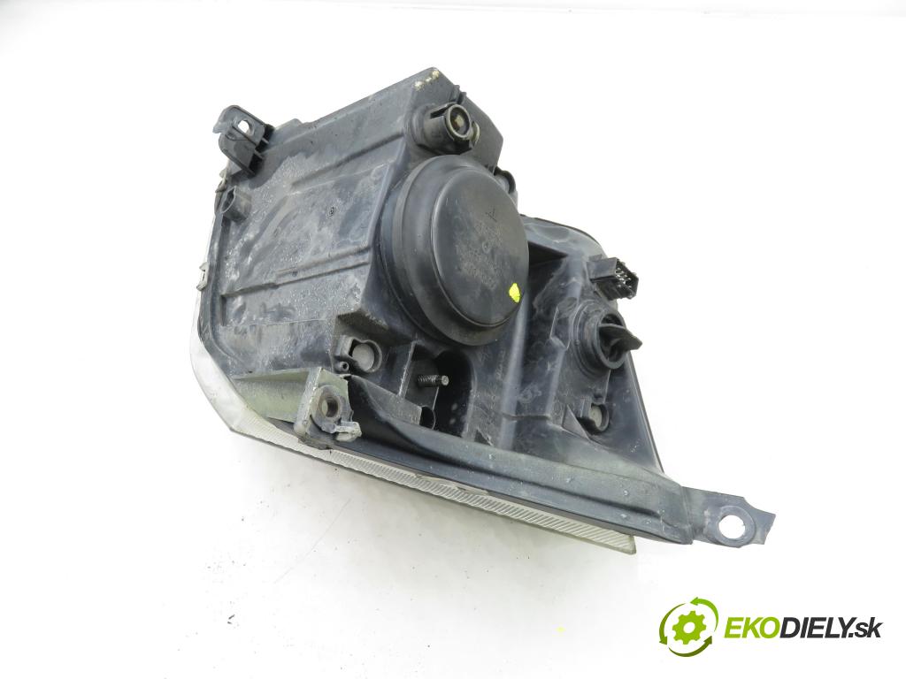 CITROEN C2 (JM_) HB 2006 50,00 1.4 HDi 68 8V - 8HZ 1398,00 světlo PP 9680128180