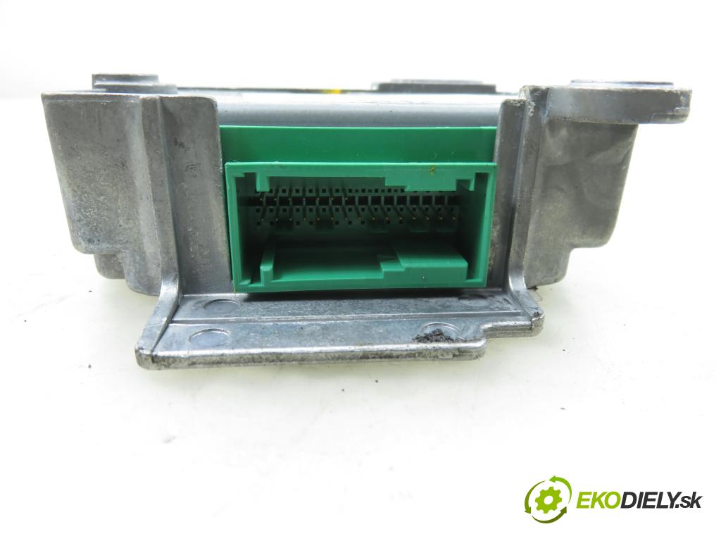 OPEL ZAFIRA A Nadwozie Wielkopojemne (MPV) (T98)  MINIVAN 1999 85,00 1.8 16V 116 - X 18 XE1 1796,00 MODUL air BAG 90582536DG ; 5WK4190