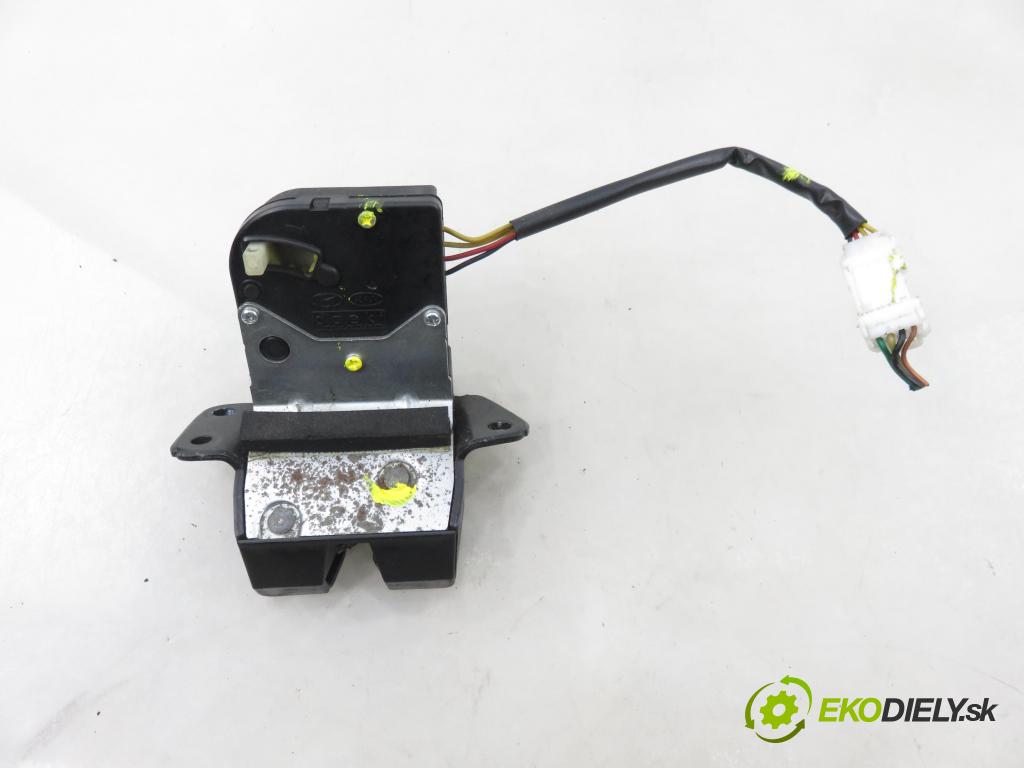 KIA RIO III (UB) HB 2012 55,00 1.1 CRDi - D3FA 1120,00 zámok dverí kufor EL.