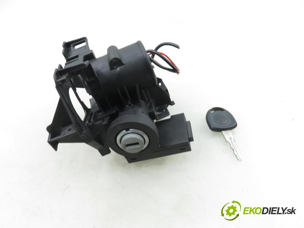 OPEL ASTRA G sedan (T98) SEDAN 2003 55,00 1.2 16V - Z 12 XE 1199,00 spinačka 24445098 (Spínacia skrinka)