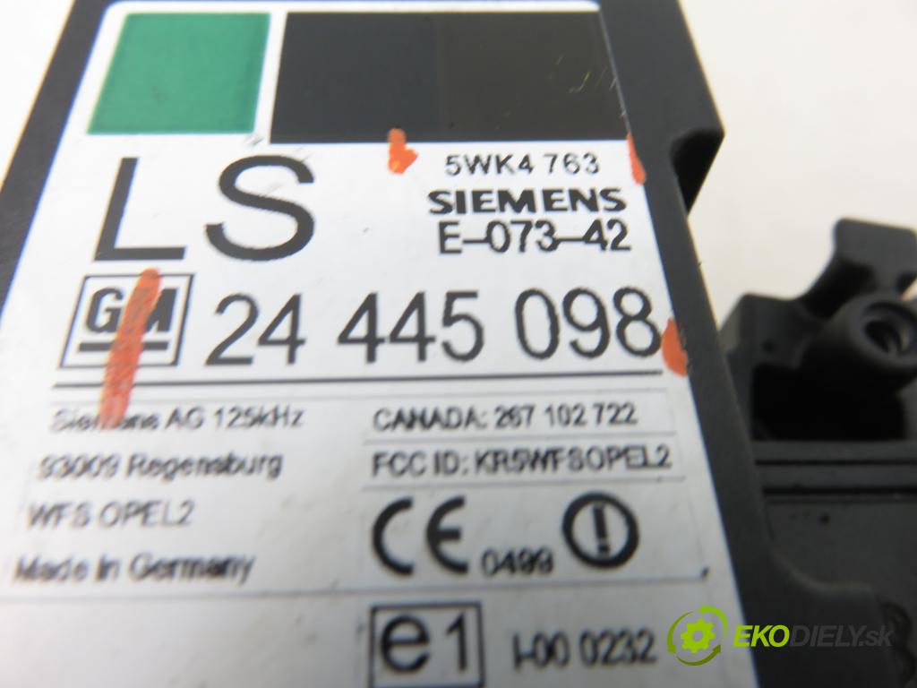 OPEL ASTRA G sedan (T98) SEDAN 2003 55,00 1.2 16V - Z 12 XE 1199,00 spínačka 24445098 (Spínací skříňka)