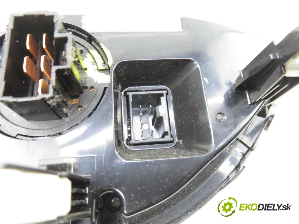 KIA RIO III (UB) HB 2012 55,00 1.1 CRDi - D3FA 1120,00 Panel kúrenia KLIMATRONIK 972501W090