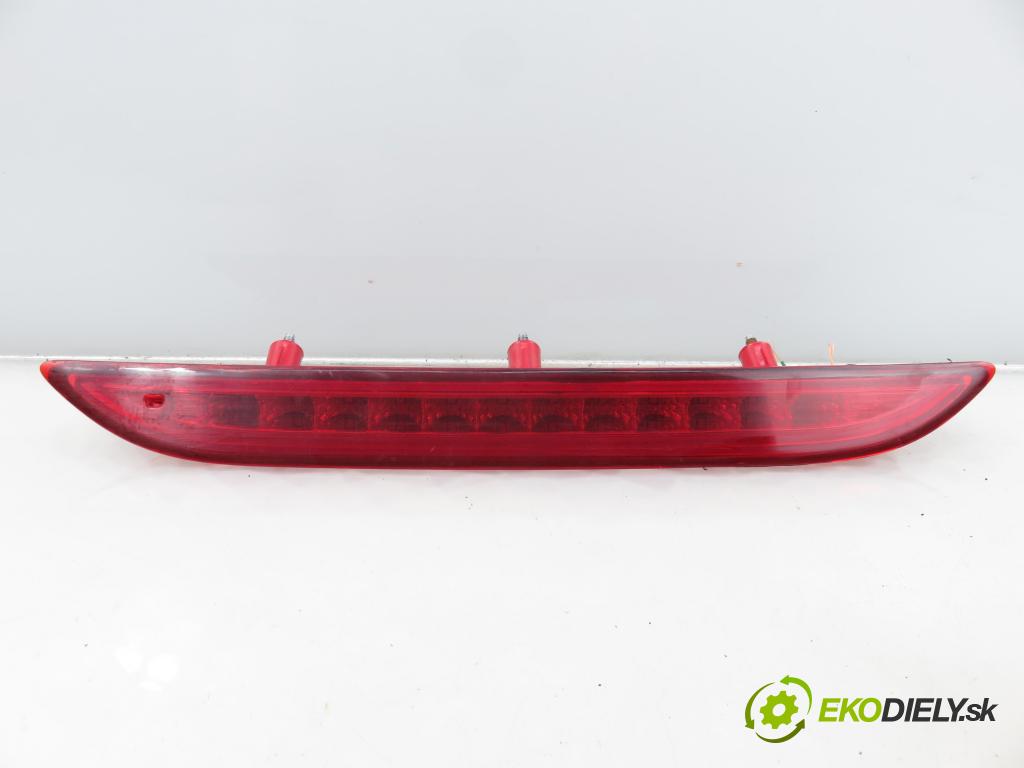 KIA RIO III (UB) HB 2012 55,00 1.1 CRDi - D3FA 1120,00 svetlo bŕzd 