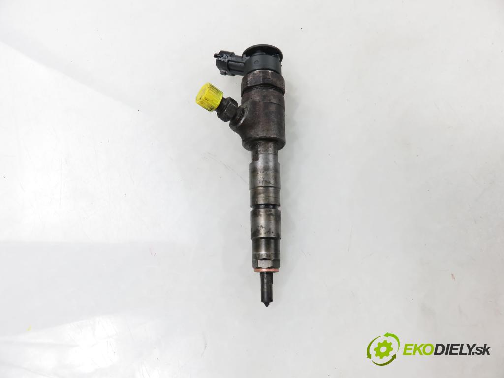 PEUGEOT 308 SW II KOMBI 2015 73,00 1.6 BlueHDi 100 - BHY (DV6FD) 1560,00 vstřikovač 0445110566 (Vstřikovač paliva)