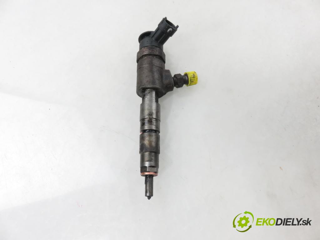 PEUGEOT 308 SW II KOMBI 2015 73,00 1.6 BlueHDi 100 - BHY (DV6FD) 1560,00 vstřikovač 0445110566 (Vstřikovač paliva)