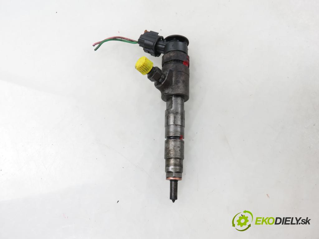 PEUGEOT 308 SW II KOMBI 2015 73,00 1.6 BlueHDi 100 - BHY (DV6FD) 1560,00 vstrekovač 0445110566 (Vstrekovač paliva)