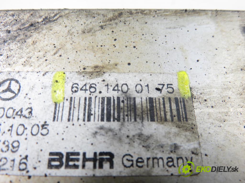 MERCEDES-BENZ KLASA C T-Model (S203) KOMBI 2005 90,00 C 200 CDI (203.207) 122 - OM 646.962 2148,00 chladič spalín 6461400175