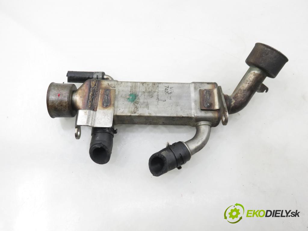 MERCEDES-BENZ KLASA C T-Model (S203) KOMBI 2005 90,00 C 200 CDI (203.207) 122 - OM 646.962 2148,00 chladič spalín 6461400175