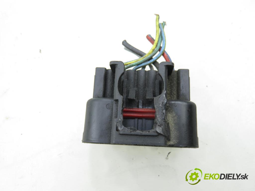 OPEL CORSA D (S07) HB 2011 0,00 1.2 - A 12 XER 1229,00 Cievka zapaľovacia 5DA358000341