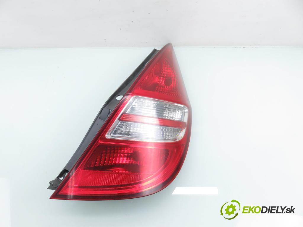 HYUNDAI i30 (FD) HB 2008 85,00 1.6 CRDi - D4FB 1582,00 Svetlo pravé zadné 924022L0