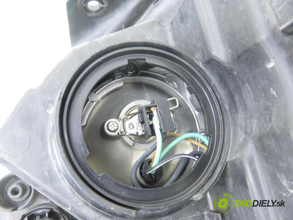 HYUNDAI i30 (FD) HB 2008 85,00 1.6 CRDi - D4FB 1582,00 Svetlo PP 921022LXXX