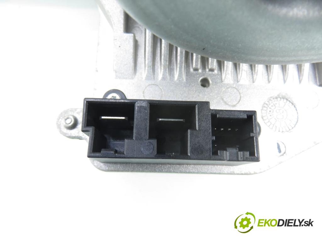 HYUNDAI i30 (FD) HB 2008 85,00 1.6 CRDi - D4FB 1582,00 serv/podporovanie elektrické 563002L700