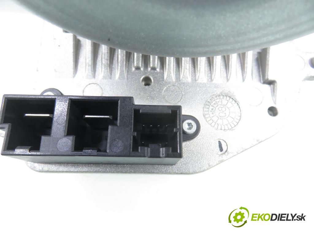 HYUNDAI i30 (FD) HB 2008 85,00 1.6 CRDi - D4FB 1582,00 serv/podporovanie elektrické 563002L700