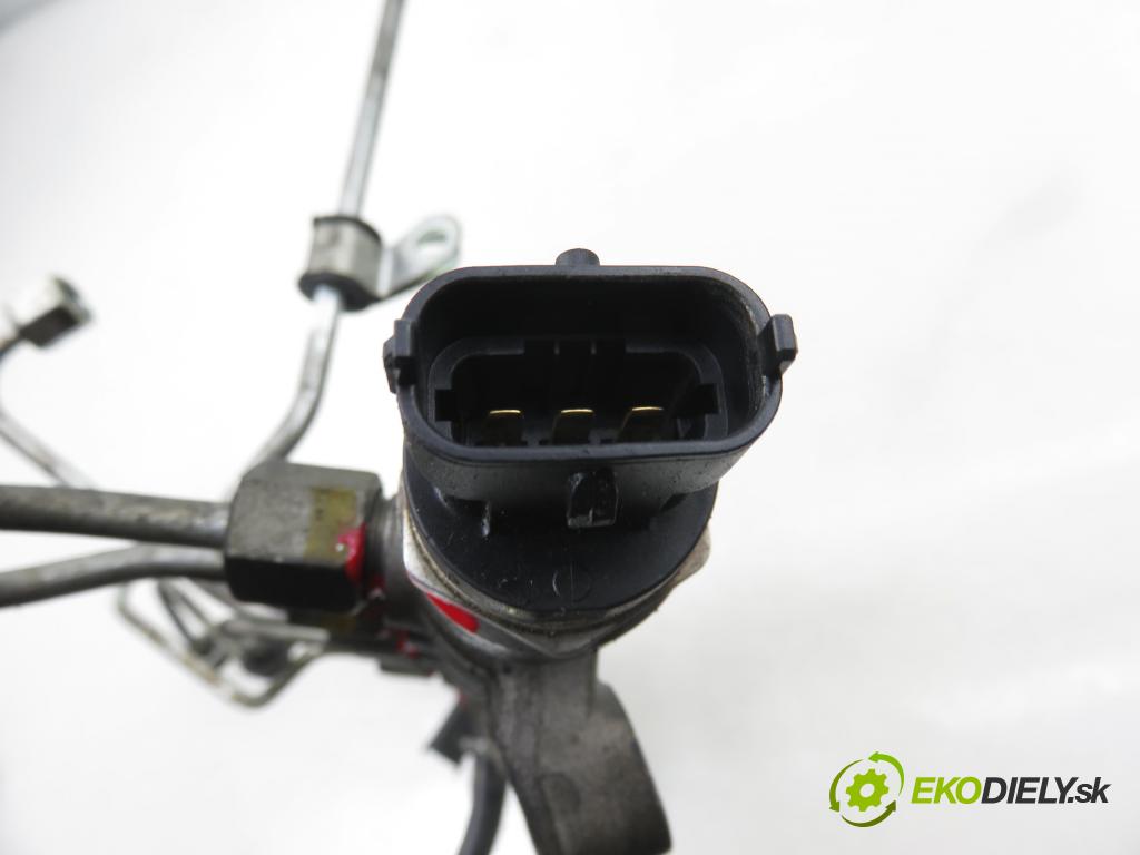 HONDA ACCORD VIII (CU) SEDAN 2009 110,00 2.2 i-DTEC (CU3) - N22B1 2199,00 lišta vstřikovací 0445214176 ; 16610RL0G01 ; 0281002966 (Vstřikovací lišta)