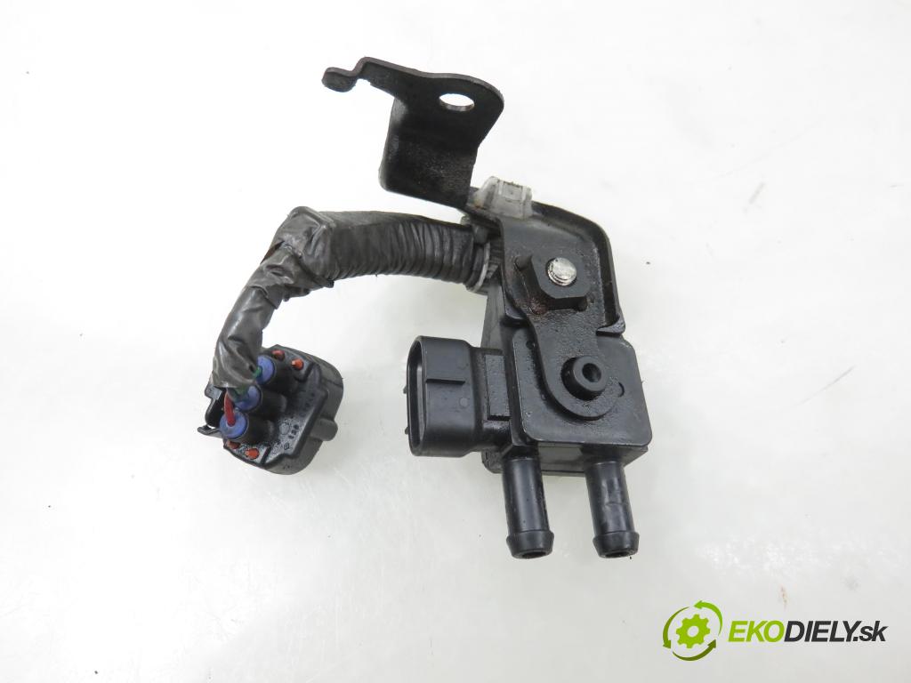 TOYOTA AURIS TOURING SPORTS (_E18_) KOMBI 2014 91,00 2.0 D-4D 124 (ADE186_) - 1AD-FTV 1998,00 Snímač tlaku spalín 8948120030