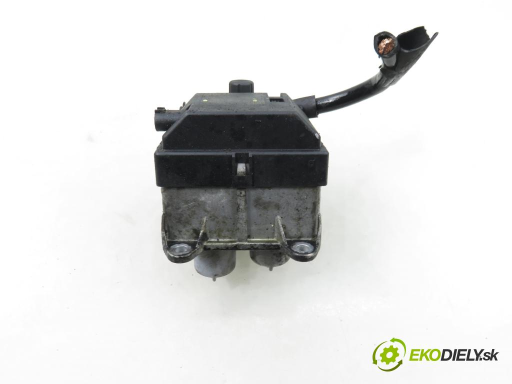 MERCEDES-BENZ KLASA C T-Model (S203) KOMBI 2005 90,00 C 200 CDI (203.207) 122 - OM 646.962 2148,00 vody 0001591904 (Ohrievanie, ventilácia)