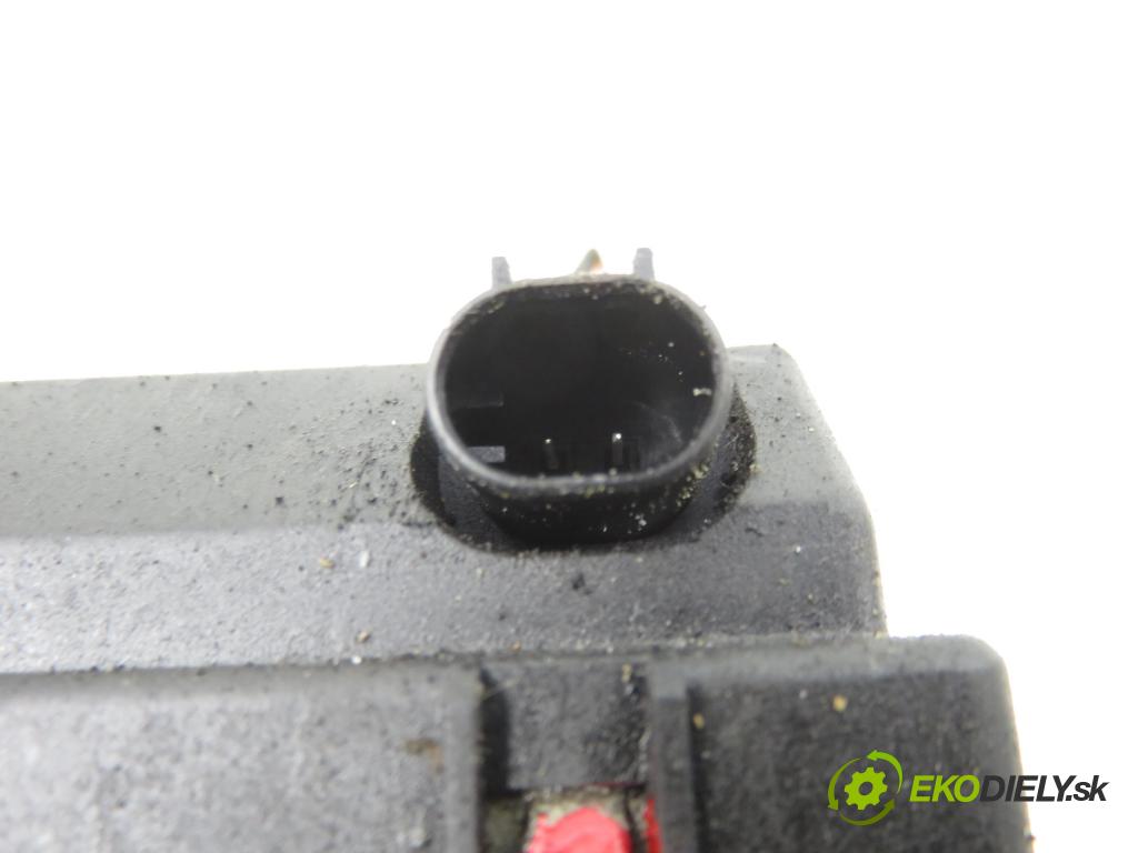 MERCEDES-BENZ KLASA C T-Model (S203) KOMBI 2005 90,00 C 200 CDI (203.207) 122 - OM 646.962 2148,00 vody 0001591904 (Ohrievanie, ventilácia)