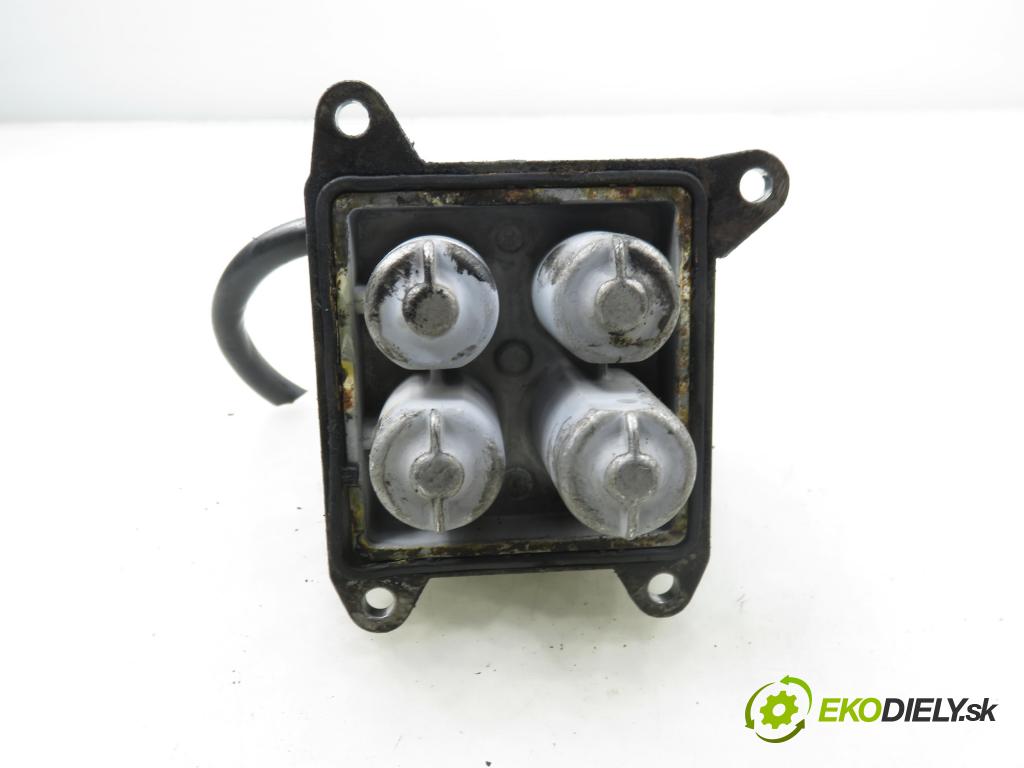 MERCEDES-BENZ KLASA C T-Model (S203) KOMBI 2005 90,00 C 200 CDI (203.207) 122 - OM 646.962 2148,00 vody 0001591904 (Ohrievanie, ventilácia)