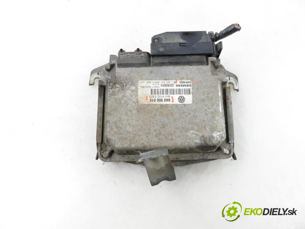 SEAT CORDOBA (6K2) SEDAN 2000 74,00 1.6 - AUR 1595,00 Riadiaca jednotka Motor 6K0906019 ; 5WP4883