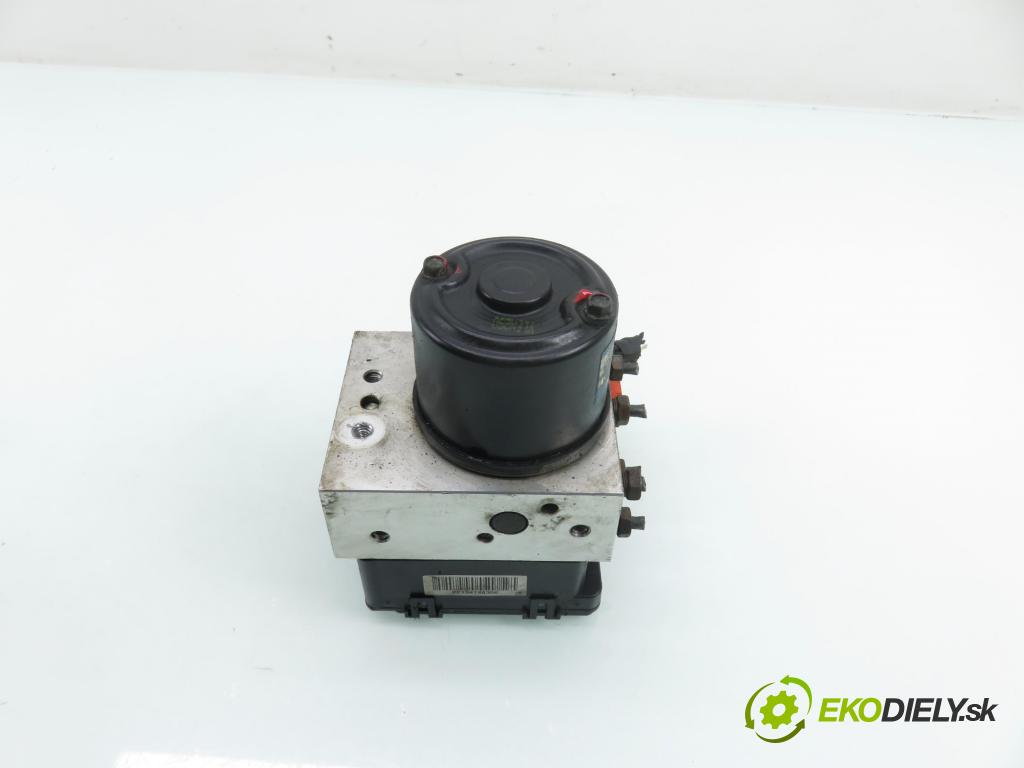 HYUNDAI SANTA FÉ I (SM) SUV 2004 127,00 2.7 V6 4x4 - G6BA 2656,00 Pumpa ABS 5890026150 ; 9566026500 (Pumpa ABS)