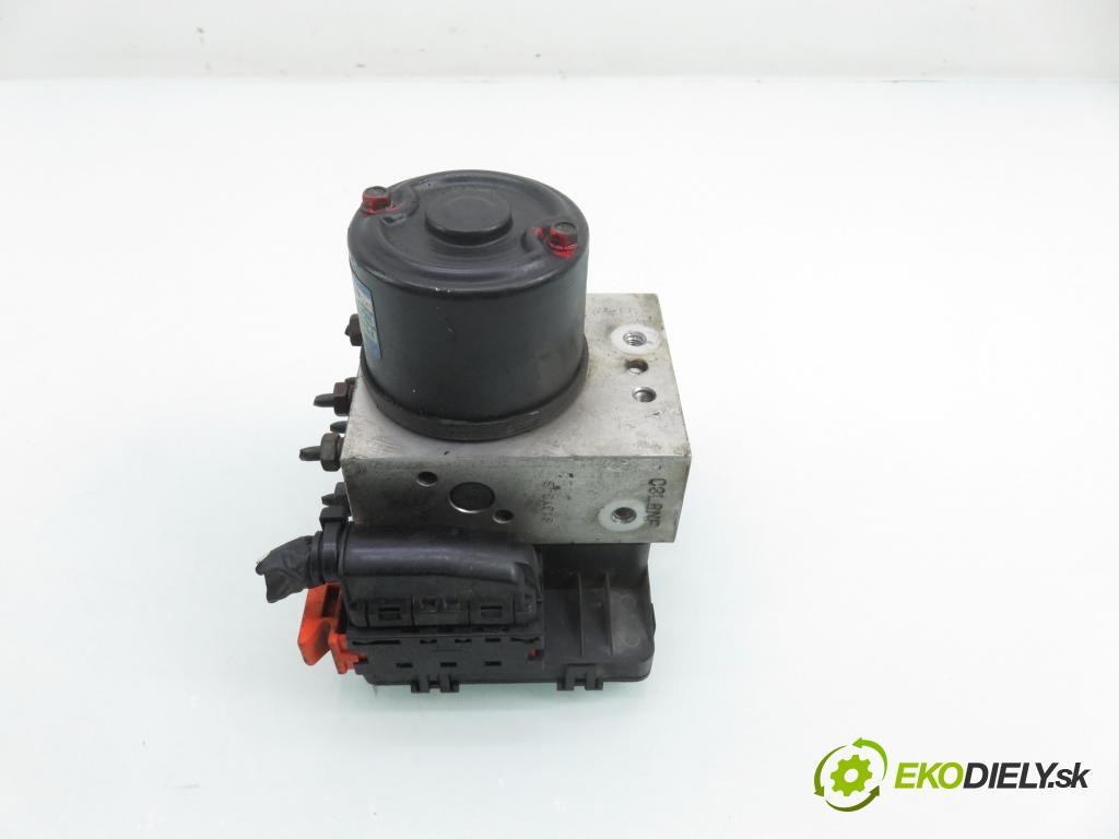 HYUNDAI SANTA FÉ I (SM) SUV 2004 127,00 2.7 V6 4x4 - G6BA 2656,00 Pumpa ABS 5890026150 ; 9566026500 (Pumpa ABS)