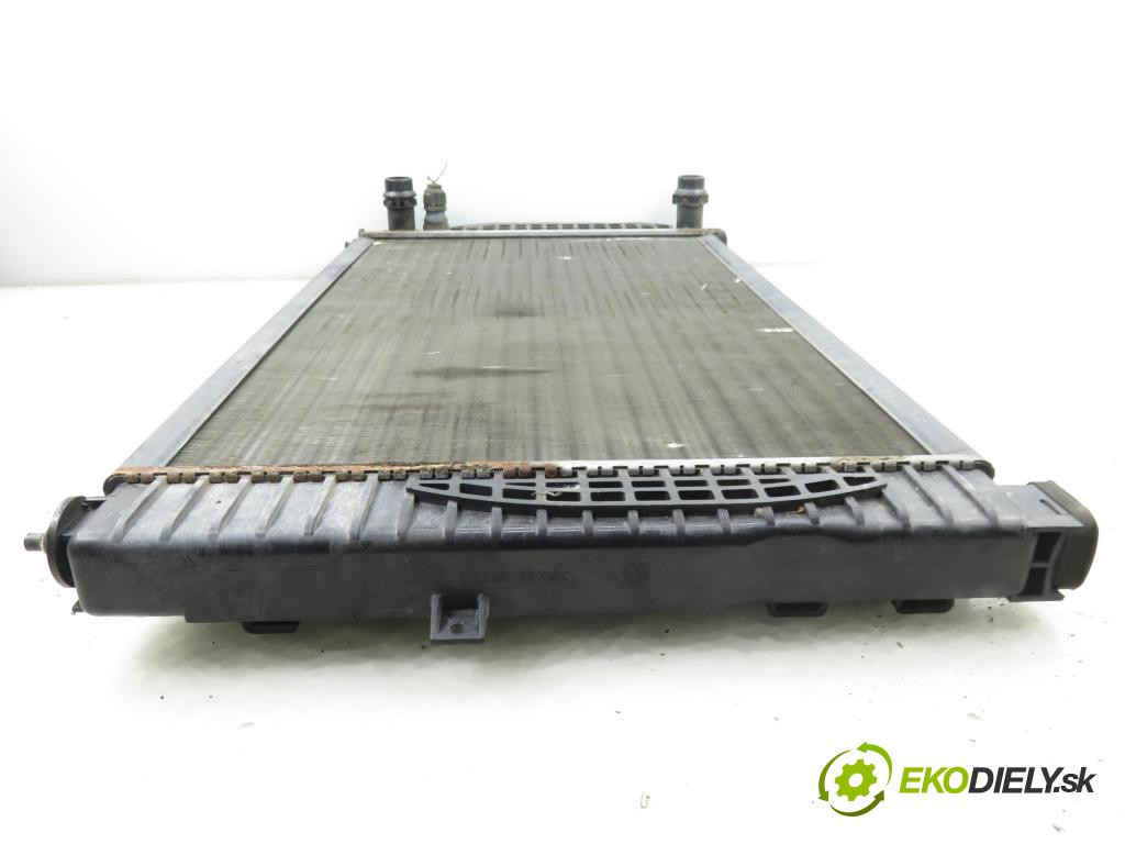 VW PASSAT B5 (3B2) SEDAN 1998 66,00 1.9 TDI 90 - AHU 1896,00 chladič vody