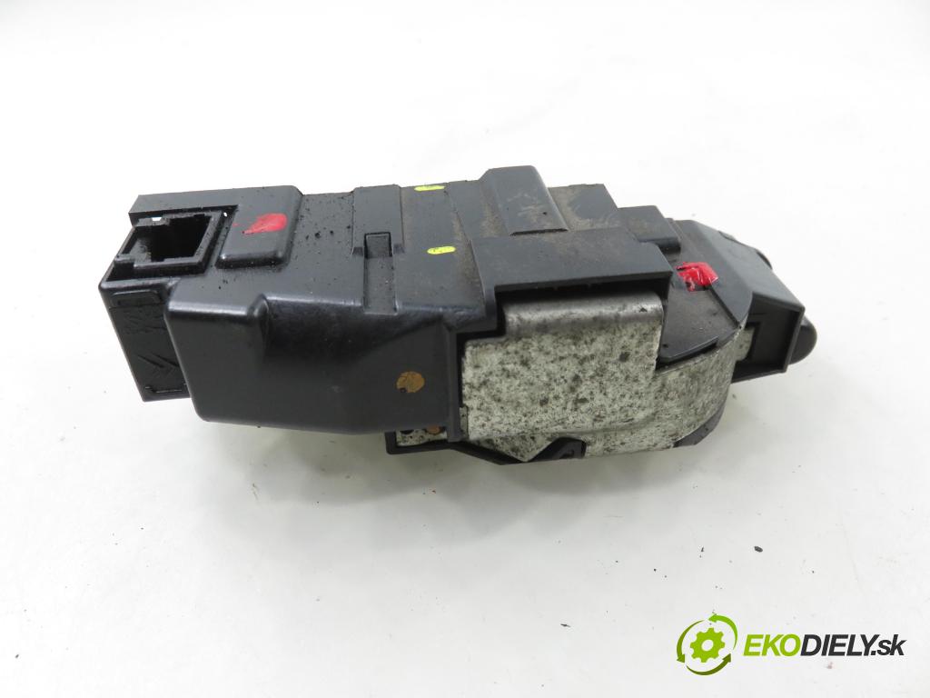 PEUGEOT 508 I (8D_) SEDAN 2012 103,00 2.0 HDi - RHF (DW10BTED4) 1997,00 zámok dverí kufor EL. 9671153580