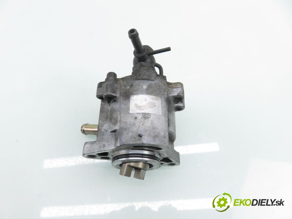 TOYOTA AVENSIS VERSO (_M2_) MINIVAN 2003 85,00 2.0 D (CLM20_) - 1CD-FTV 1995,00 Pumpa vákuová