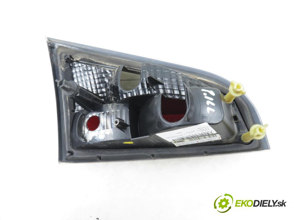 FORD S-MAX (WA6) MINIVAN 2007 92,00 1.8 TDCi 125 - QYWA 1753,00 světlo pravé zadní kufr 6M2113A602AK
