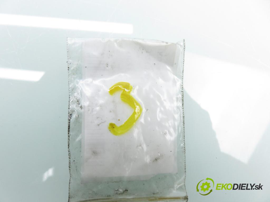 OPEL ZAFIRA B (A05) MINIVAN 2005 88,00 1.9 CDTI 8V 120 - Z 19 DT 1910,00 vstrekovač 0445110165 (Vstrekovač paliva)