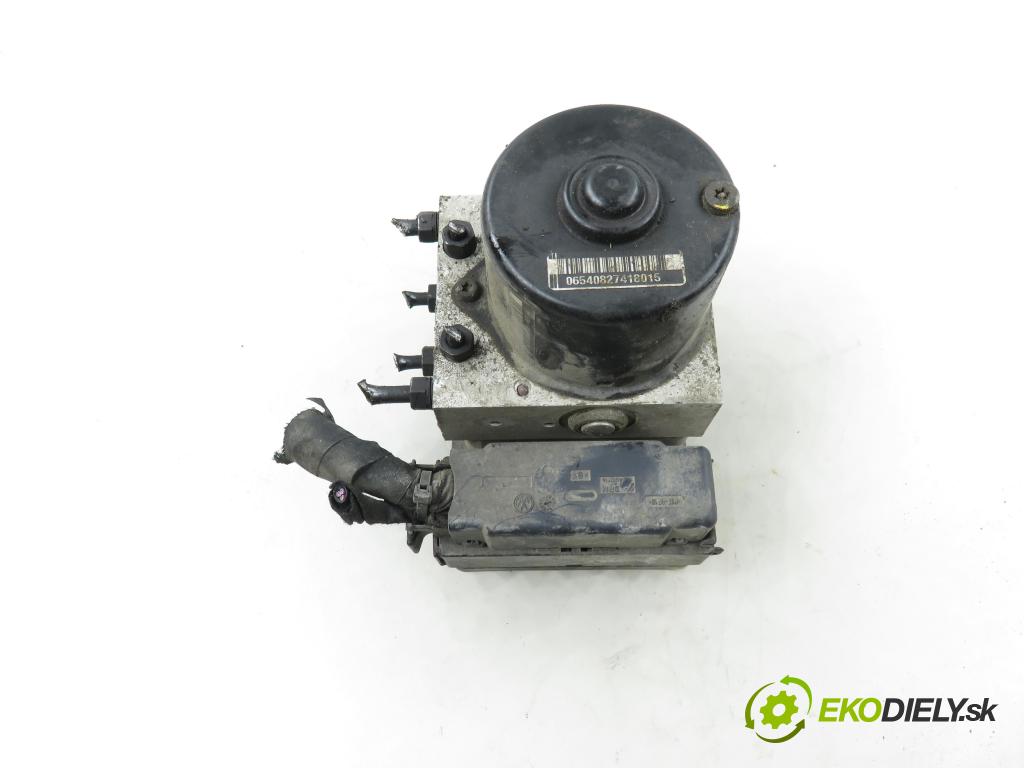 AUDI A3 (8L1) HB 2001 75,00 1.6 - AVU 1595,00 Pumpa ABS 1C0907379E ; 10096003133 (Pumpa ABS)